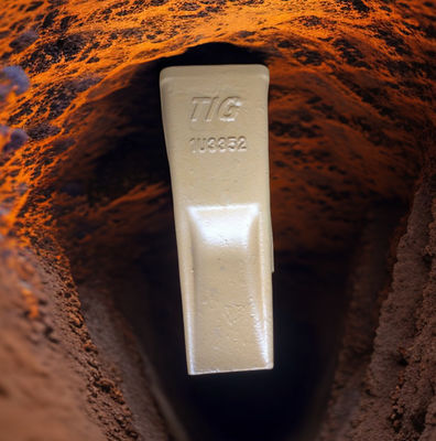 TIG Brandcasting-tanden   320 de tand van emmertanden 1U3352 en 1U3352RC-tand voor de Familie van 320 J350 met koolstofstaal